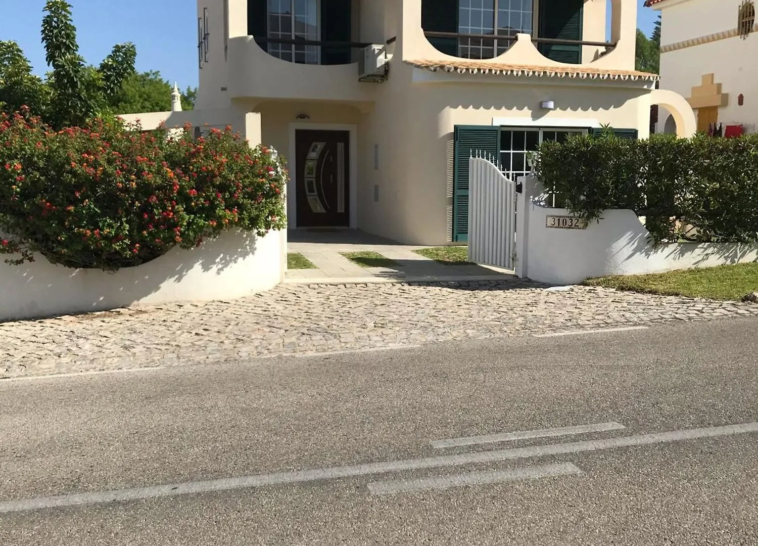 4 Bedroom Villa With Heated Pool Close To Old Village Vilamoura